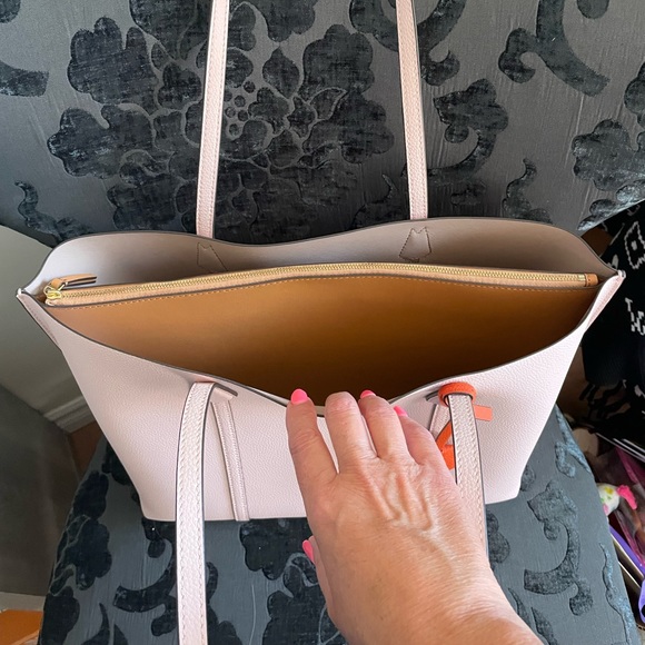 Tory Burch Perry Triple Compartment Tote - Picture 11 of 15